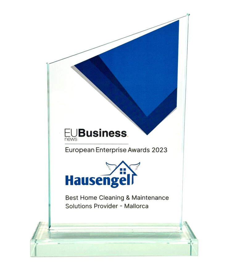 Fotografía del trofeo European Enterprise Awards 2023 concedido a Hausengel